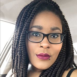 Meet your Posher, Tiffany